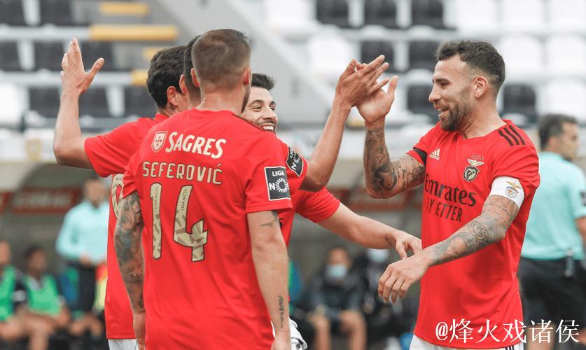 埃贝尔:我们深知与本菲卡交手的艰难,对战葡队需全力以赴 埃贝尔:我们深知与本菲卡交手的艰难,对战葡队需全力以赴